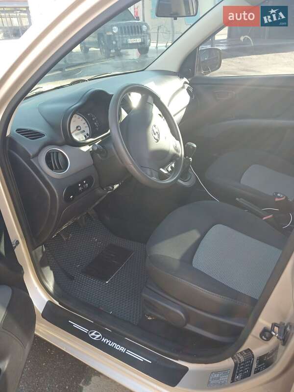 Хэтчбек Hyundai i10 2009 в Гостомеле фото 8 Хэтчбек Hyundai i10 2009 в Гостомеле