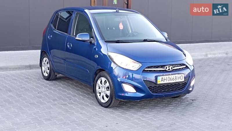 Хэтчбек Hyundai i10 2011 в Одессе
