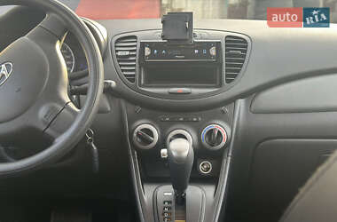 Хетчбек Hyundai i10 2013 в 