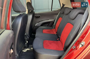 Хэтчбек Hyundai i10 2008 в 