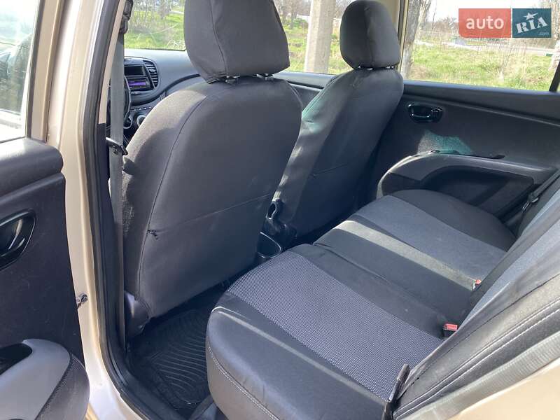 Хэтчбек Hyundai i10 2008 в Николаеве