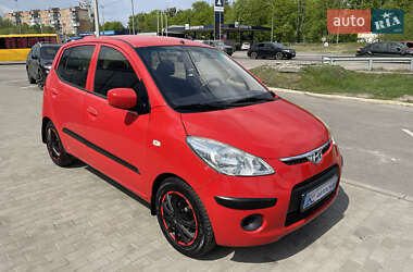 Хэтчбек Hyundai i10 2008 в 