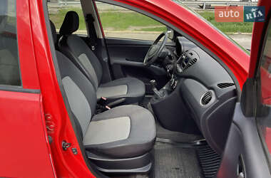 Хэтчбек Hyundai i10 2008 в 