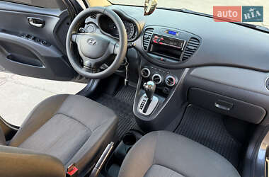 Хэтчбек Hyundai i10 2012 в Одессе