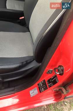 Хэтчбек Hyundai i10 2008 в 