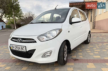 Хэтчбек Hyundai i10 2012 в Одессе