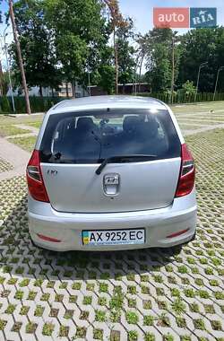 Хэтчбек Hyundai i10 2013 в 