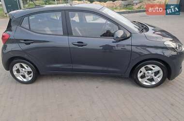 Хэтчбек Hyundai i10 2022 в 