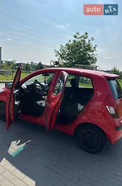 Хэтчбек Hyundai i10 2009 в 