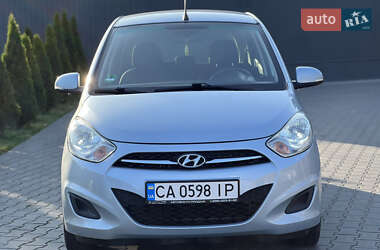 Хэтчбек Hyundai i10 2012 в 