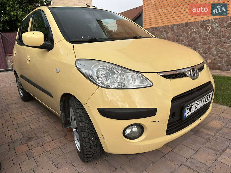 Хэтчбек Hyundai i10 2010 в Киеве