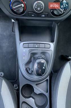 Хэтчбек Hyundai i10 2020 в 