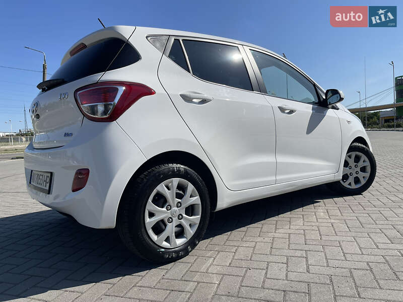 Хетчбек Hyundai i10 2014 в Запоріжжі