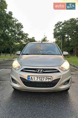 Хэтчбек Hyundai i10 2012 в Киеве