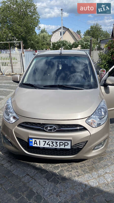 Хетчбек Hyundai i10 2011 в Ставищі