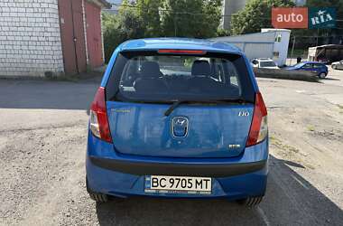 Хэтчбек Hyundai i10 2010 в 