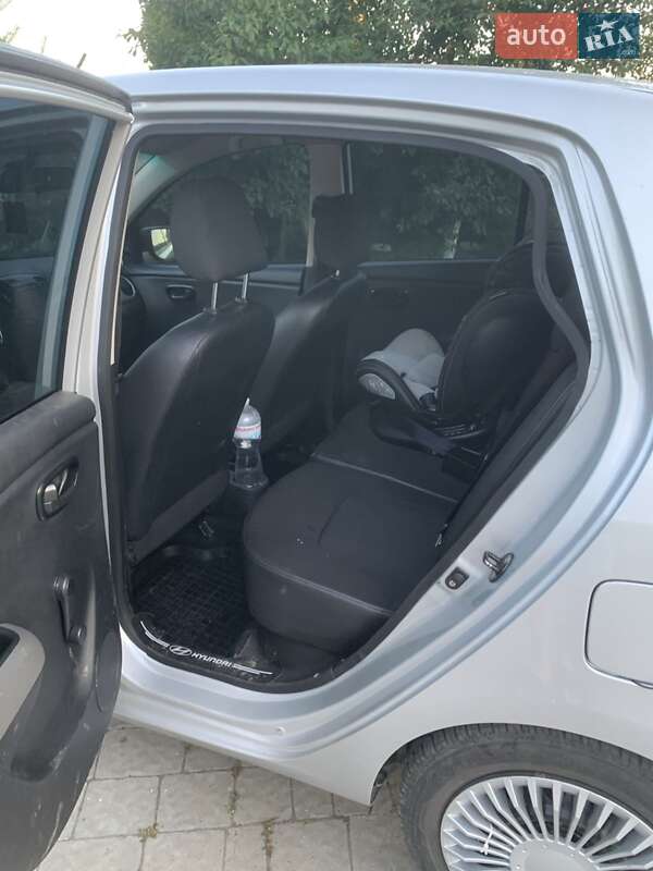 Хэтчбек Hyundai i10 2012 в Львове фото 2 Хэтчбек Hyundai i10 2012 в Львове