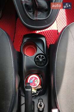 Хэтчбек Hyundai i10 2011 в 