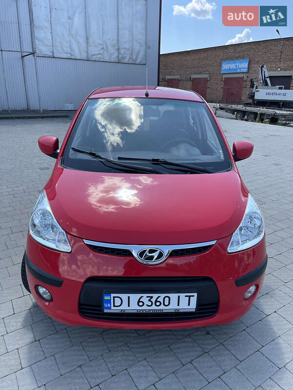 Хетчбек Hyundai i10 2008 в Володимирі
