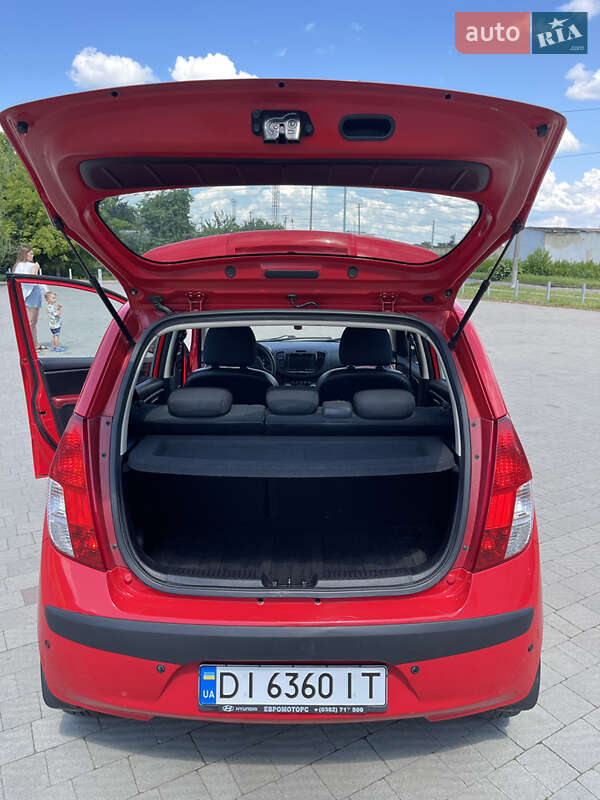 Хетчбек Hyundai i10 2008 в Володимирі