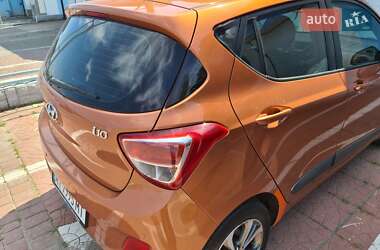 Хэтчбек Hyundai i10 2014 в 