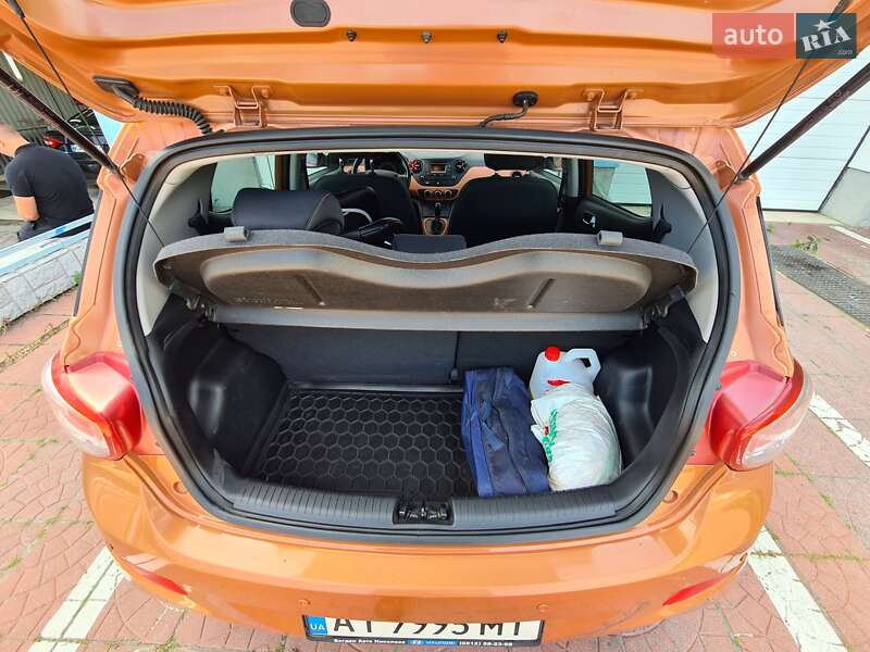 Хэтчбек Hyundai i10 2014 в Боярке