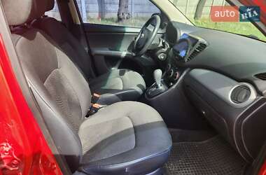 Хэтчбек Hyundai i10 2013 в 