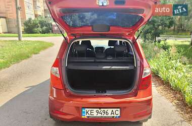 Хэтчбек Hyundai i10 2013 в 