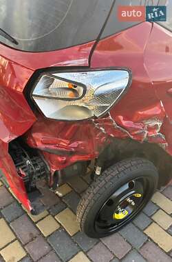 Хэтчбек Hyundai i10 2023 в 