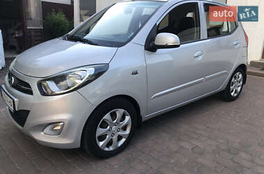 Хэтчбек Hyundai i10 2013 в 