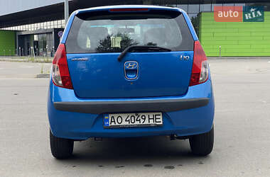 Хэтчбек Hyundai i10 2008 в 
