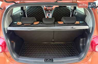 Хэтчбек Hyundai i10 2014 в 
