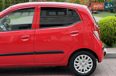 Хэтчбек Hyundai i10 2010 в 