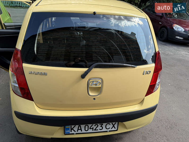 Хэтчбек Hyundai i10 2008 в Киеве