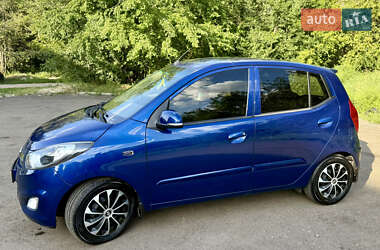 Хэтчбек Hyundai i10 2012 в Харькове