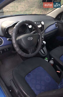 Хэтчбек Hyundai i10 2008 в 