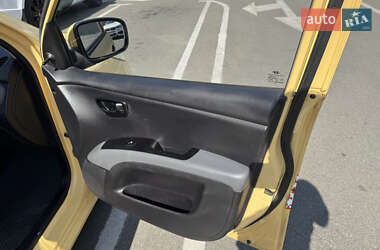 Хэтчбек Hyundai i10 2009 в 