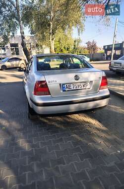 Хэтчбек Hyundai i10 2008 в 
