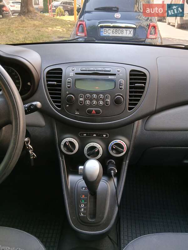 Хэтчбек Hyundai i10 2009 в Львове