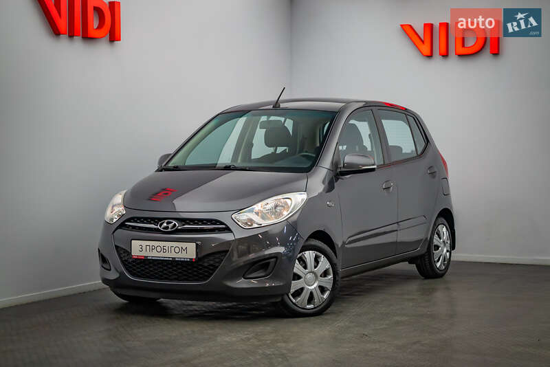 Хэтчбек Hyundai i10 2012 в 