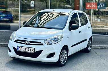 Хэтчбек Hyundai i10 2011 в 