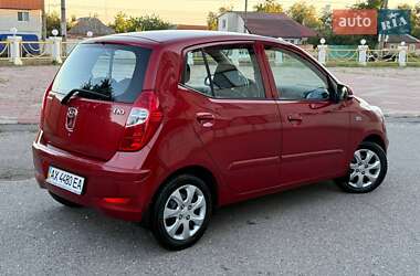 Хэтчбек Hyundai i10 2013 в 