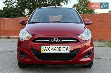 Хэтчбек Hyundai i10 2013 в 