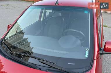 Хэтчбек Hyundai i10 2013 в 