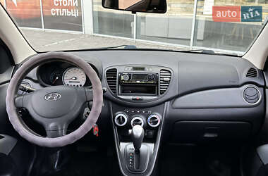 Хэтчбек Hyundai i10 2008 в 