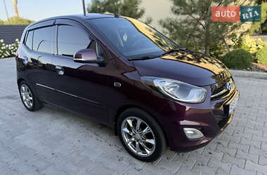 Хэтчбек Hyundai i10 2013 в 