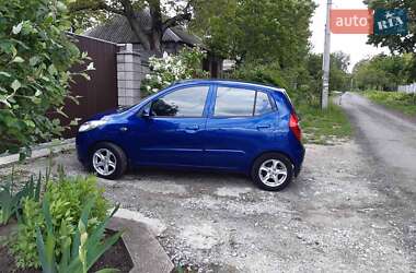 Хэтчбек Hyundai i10 2011 в 