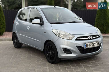 Хэтчбек Hyundai i10 2011 в 