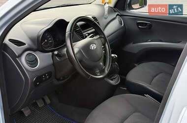 Хэтчбек Hyundai i10 2011 в 
