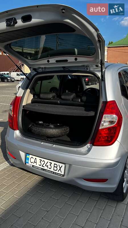 Хэтчбек Hyundai i10 2011 в Черкассах